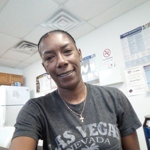 Meet your Posher, Jillian